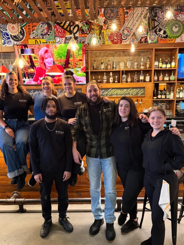 Thanksgiving is about the Turkey, but Thanksgiving Eve, we celebrate these Early Birds ready for a BIG NIGHT! 🦃 Give them some love in the comments. We will be welcoming more of the team later on 🙌

Now who’s joining us THIS EVEning?!