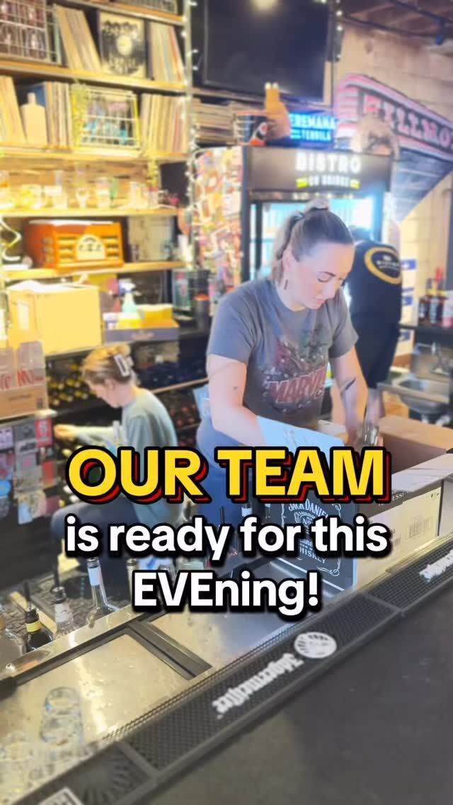 We are getting ready for this EVEning. Let’s get this holiday started! 🙌👊