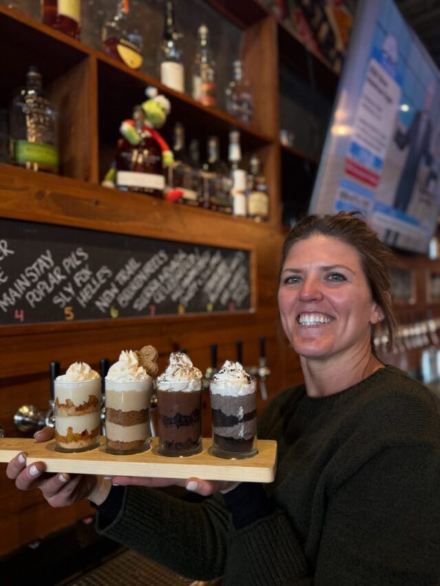 We see something creepin’ in the background and it ain’t the Elf of the Shelf 👀 But with a Flight of Desserts THIS GOOD, who can blame em’

#bistroonbridge #dessert #wintertemptations #thegrinch
